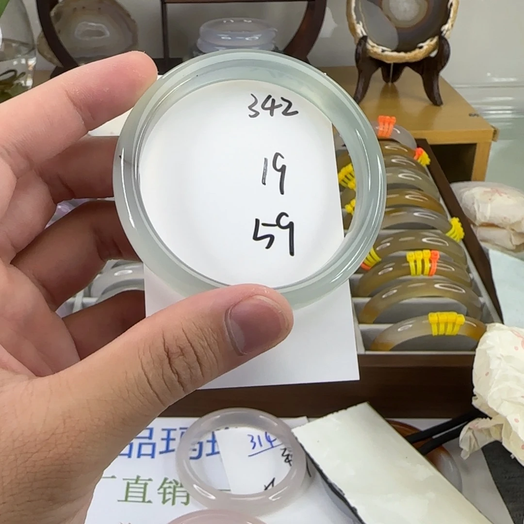玛瑙/玉髓手镯未镶嵌342