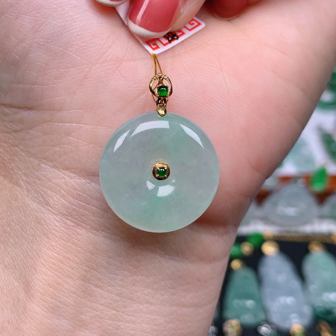 缅甸天然翡翠A货 冰润飘绿平安扣9/427(尺寸20.4x6.1)