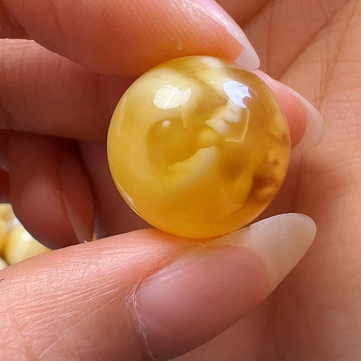 未镶嵌蜜蜡珠宝奇石