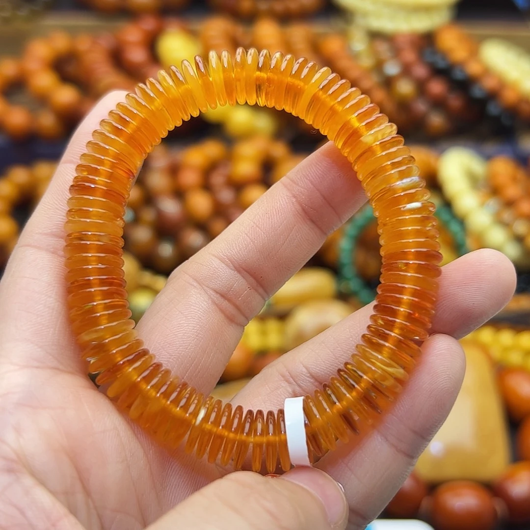 琥珀未镶嵌珠宝奇石多样性发其一