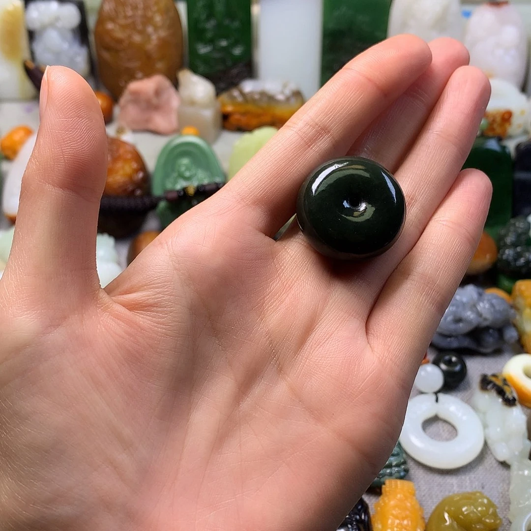 未镶嵌和田玉挂件