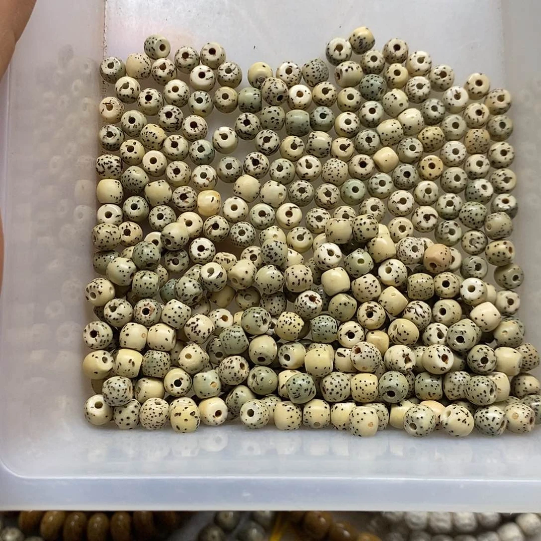 星月菩提吊坠卡6。   6/5大留白散