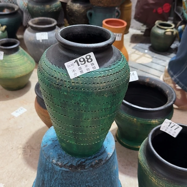 瑕疵金绿瓶198高度27口径9