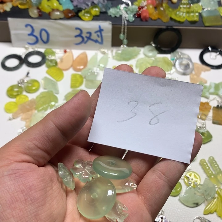 枕***眠蛇纹石玉合金耳钉