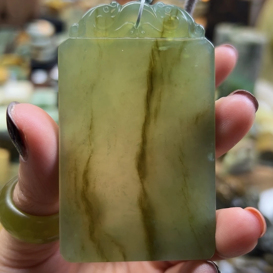 岫玉未镶嵌颈饰岫玉老料无事牌