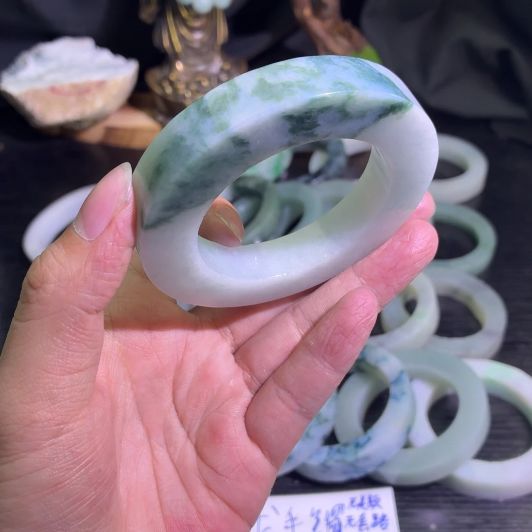 定制翡翠未镶嵌天然翡翠A货毛胚手镯定制