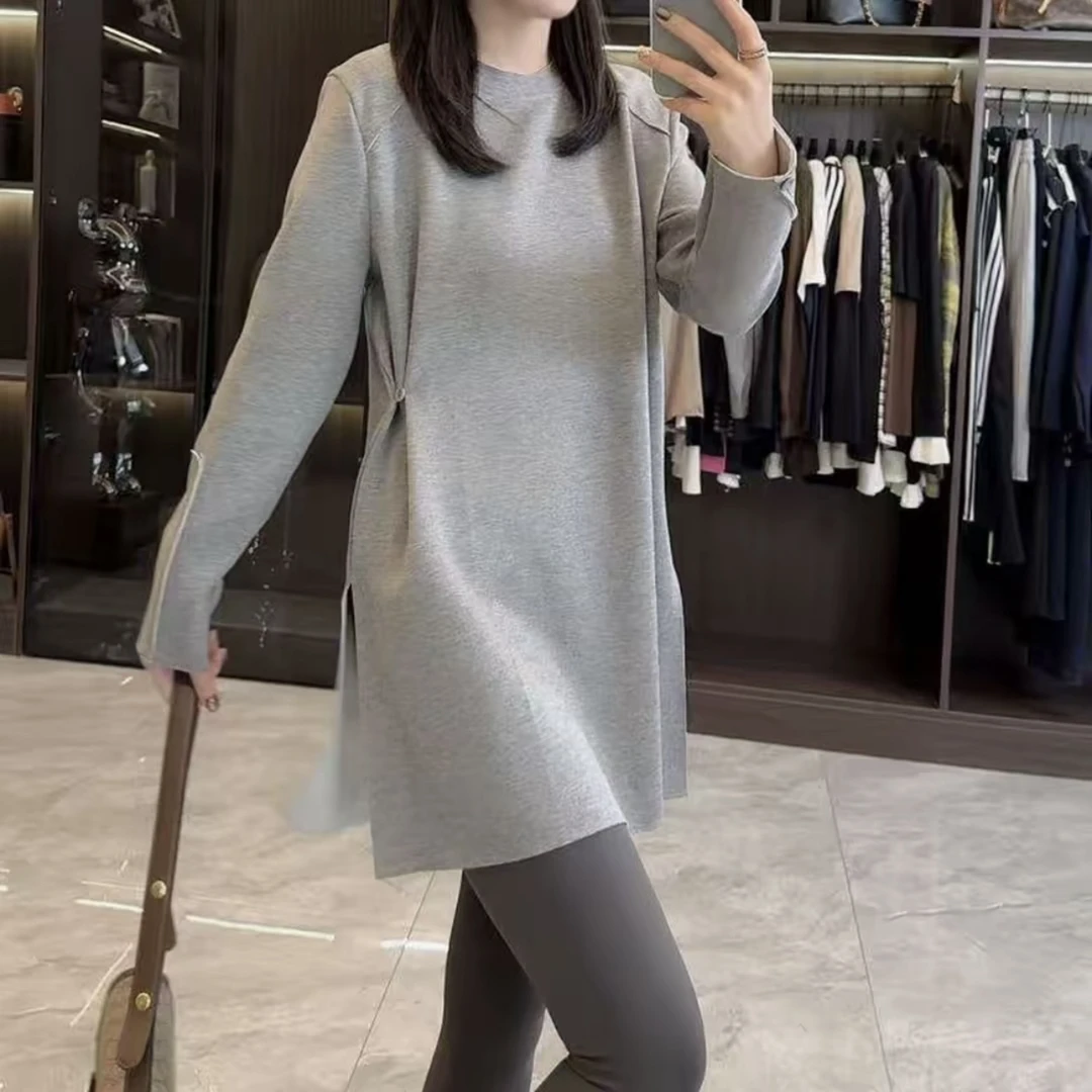 大码高级设计感纽扣收腰t恤女秋装胖MM宽松中长款开叉长袖上衣潮