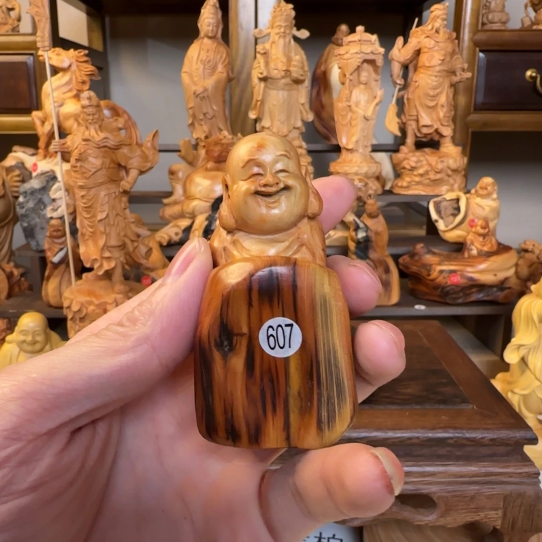 崖柏小木匠艺雕一物一拍