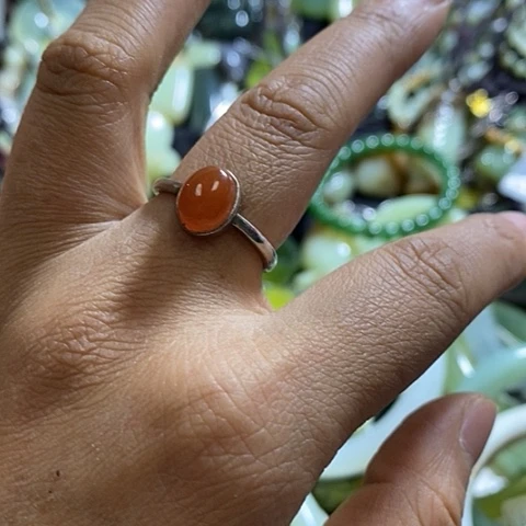 南红玛瑙戒指未镶嵌一