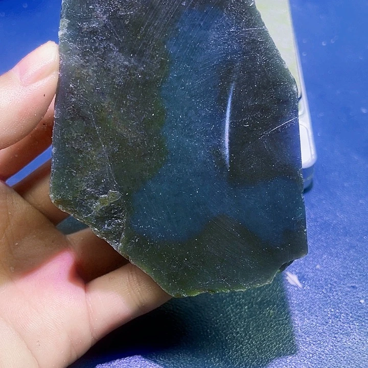 未镶嵌和田玉（糖玉）珠宝半成品