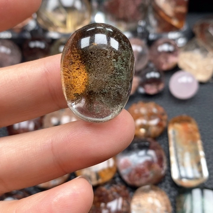 未镶嵌颈饰水晶水晶