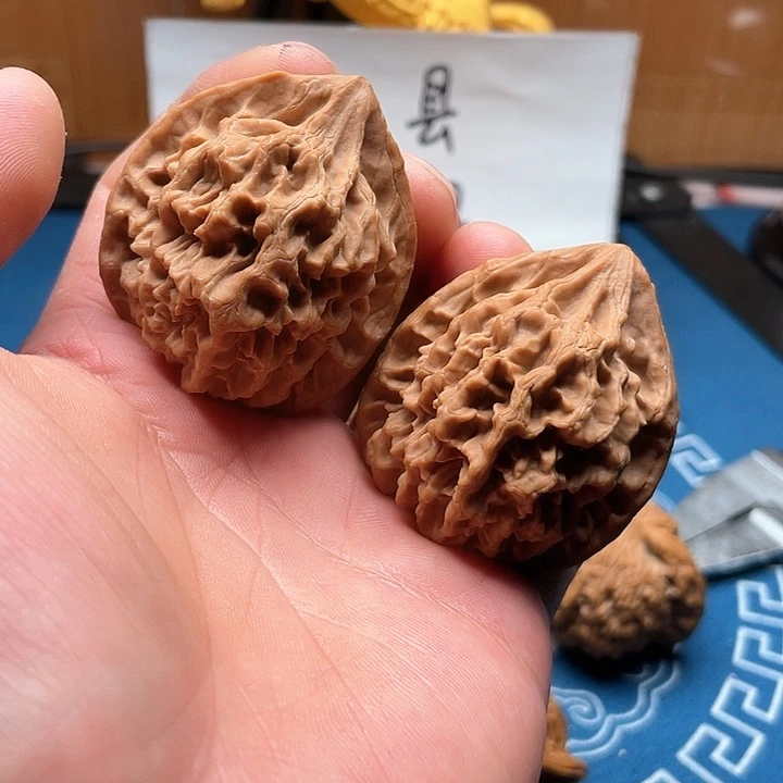 文玩核桃吊坠子*帝王