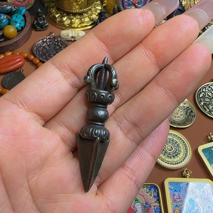 泥塑那***何谢谢、扎西德勒