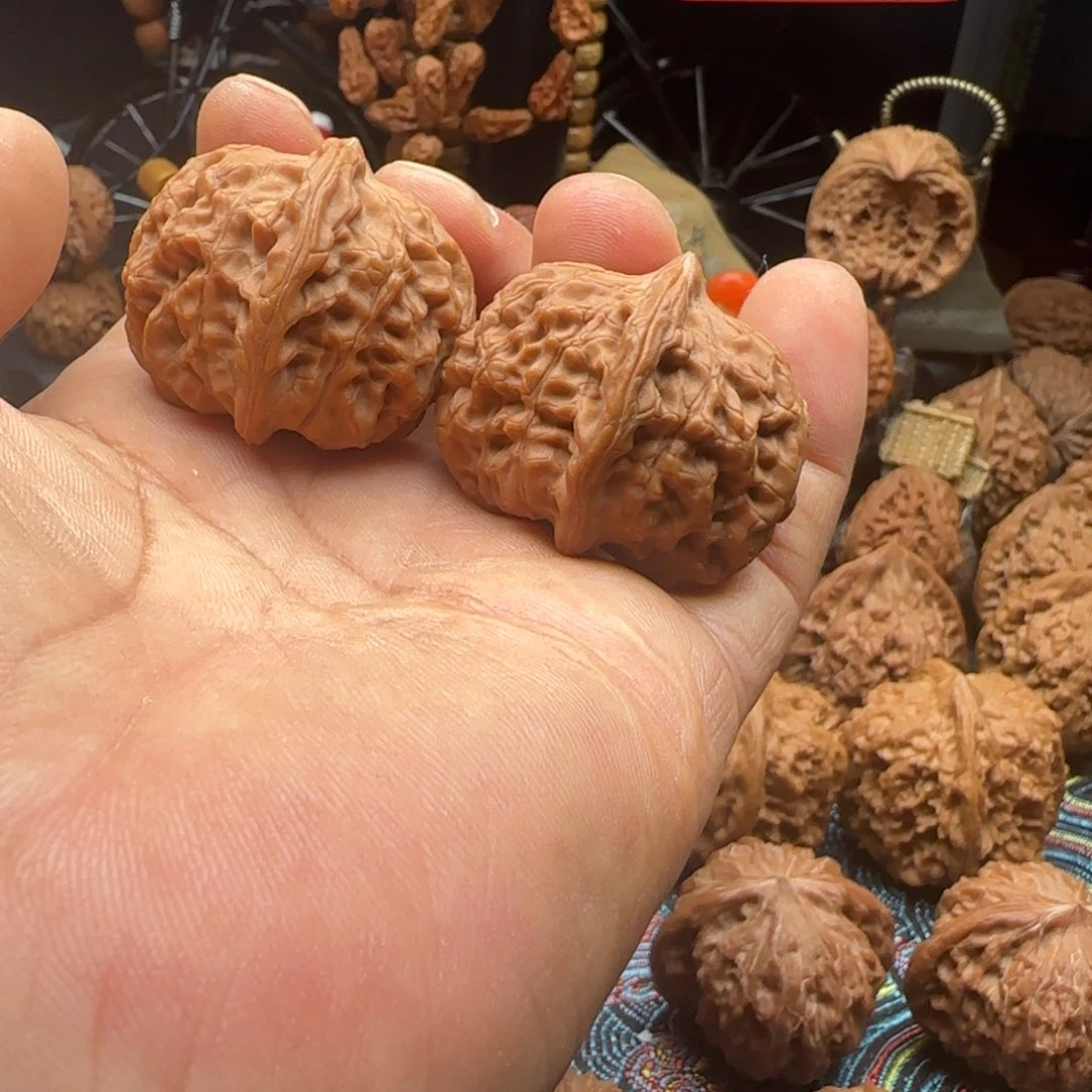 把件文玩核桃一口价福利边35肚39玉枕元宝