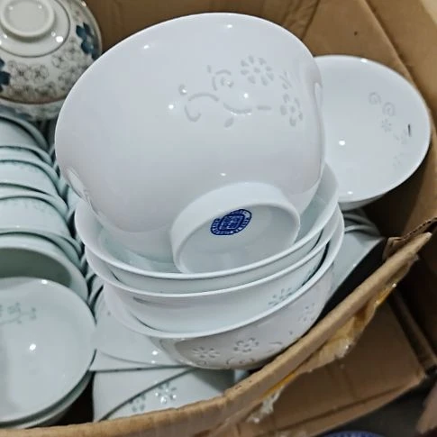 瓷青瓷玲珑白色5寸吃饭碗4个微瑕疵