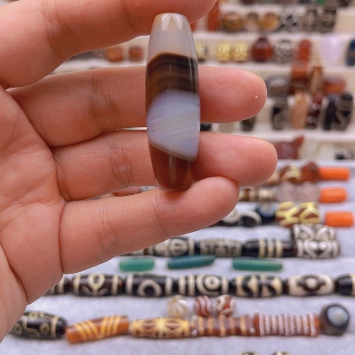 合金颈饰玛瑙/玉髓