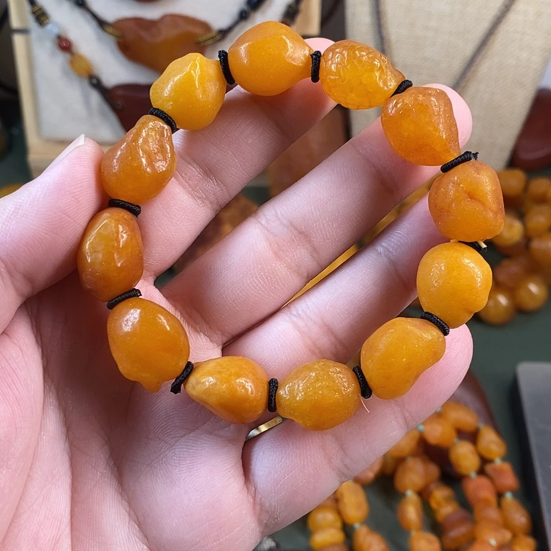 周***增琥珀未镶嵌珠宝奇石