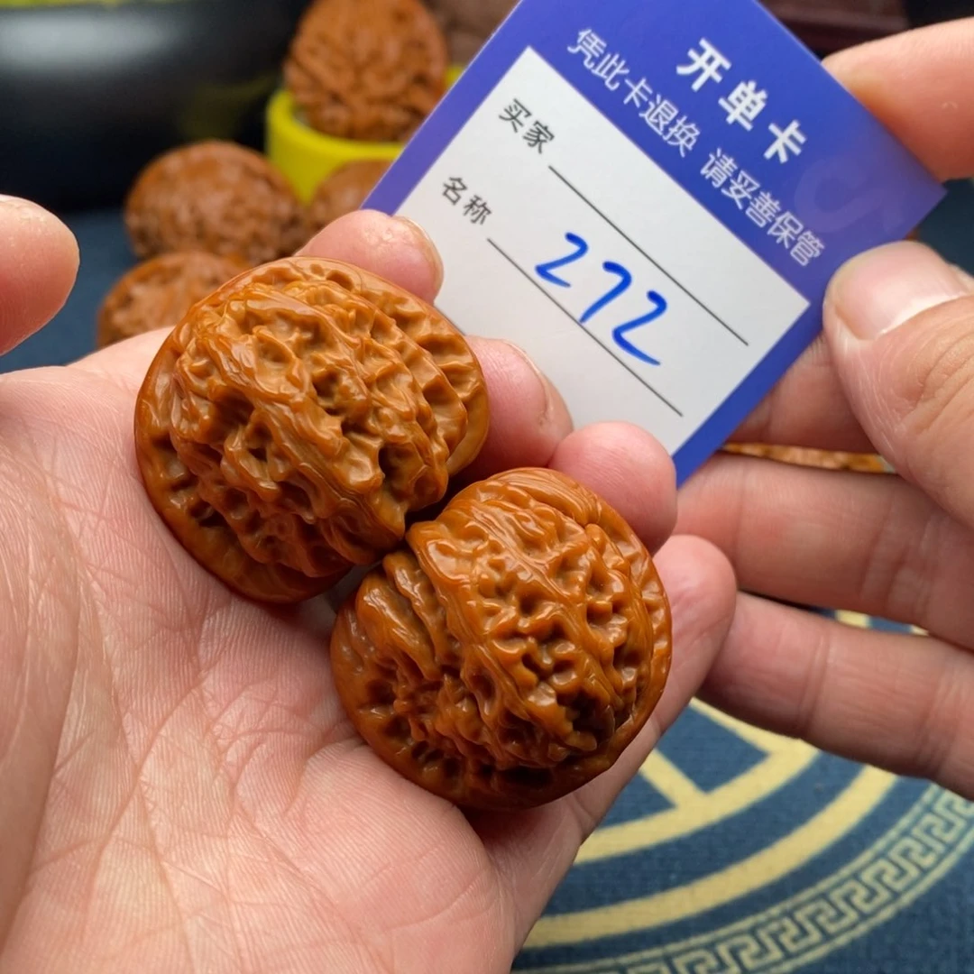 文玩核桃把件白狮子36