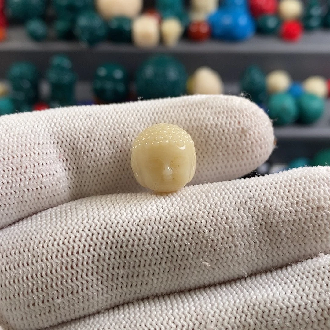 琉璃颈饰尺寸12左右