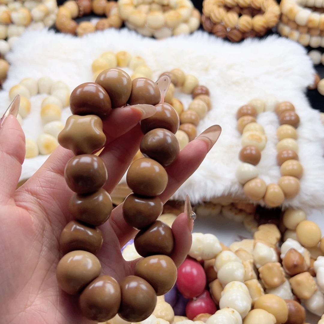 吊坠白玉菩提21-22风华色大肠