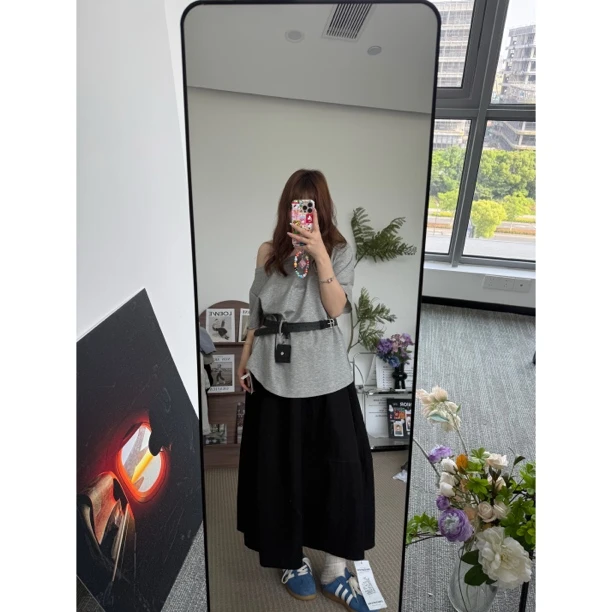 【鱼白专属】宽松慵懒风斜肩短袖T恤设计感露肩显瘦洋气上衣