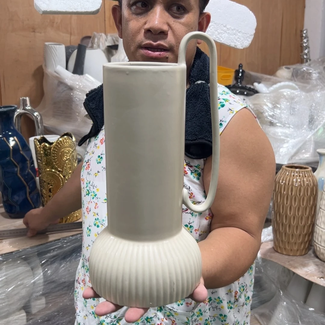 摆件77 号高温陶瓷工艺瓶（部分微瑕）