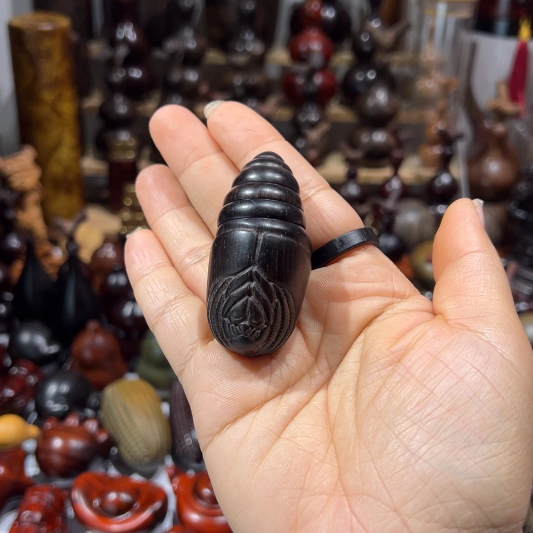 香榧木紫光檀紫光檀蚕蛹