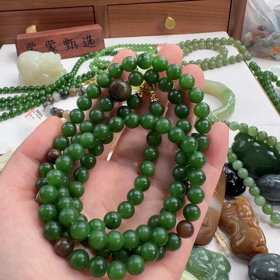 颈饰未镶嵌和田玉