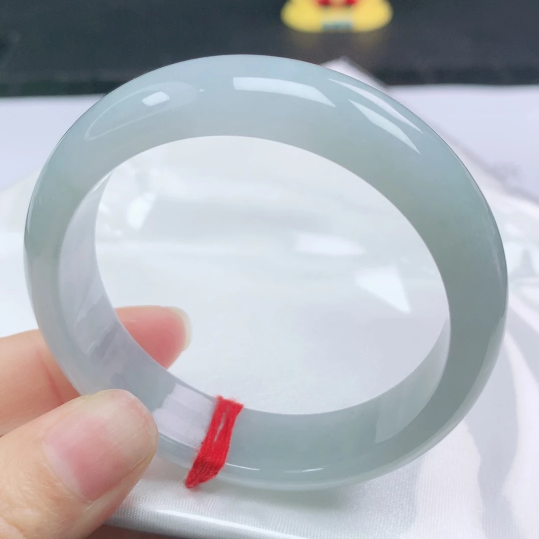 翡翠未镶嵌手镯正