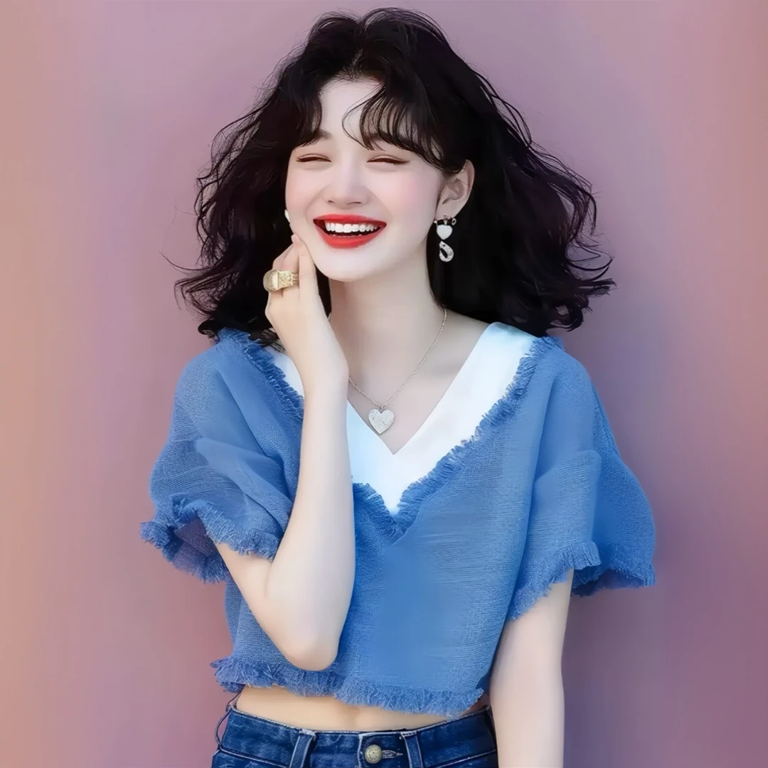 SM潮流v领短袖千金t恤今年流行漂亮独特超好看甜美可爱风格衣服