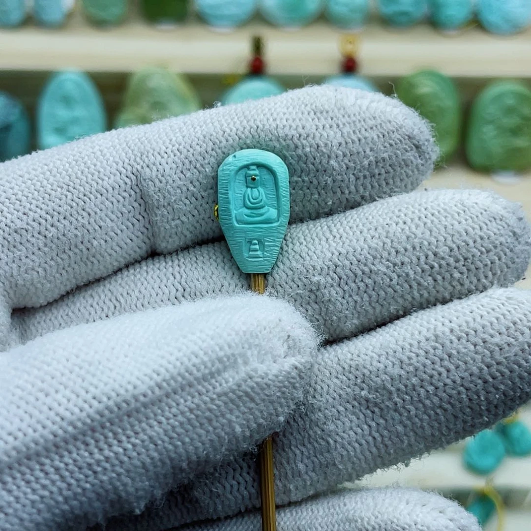 未镶嵌绿松石珠宝奇石