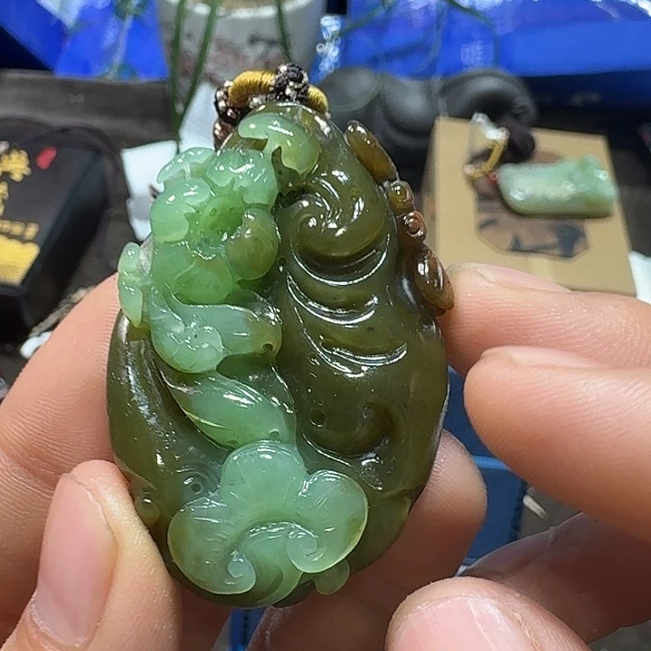 未镶嵌和田玉（糖玉）车挂