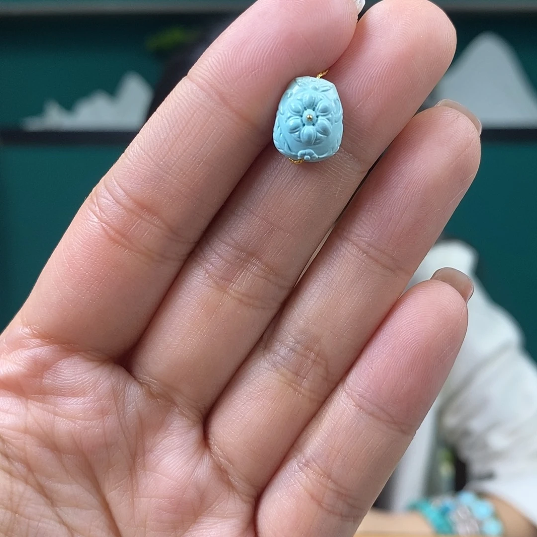 绿松石未镶嵌珠宝奇石