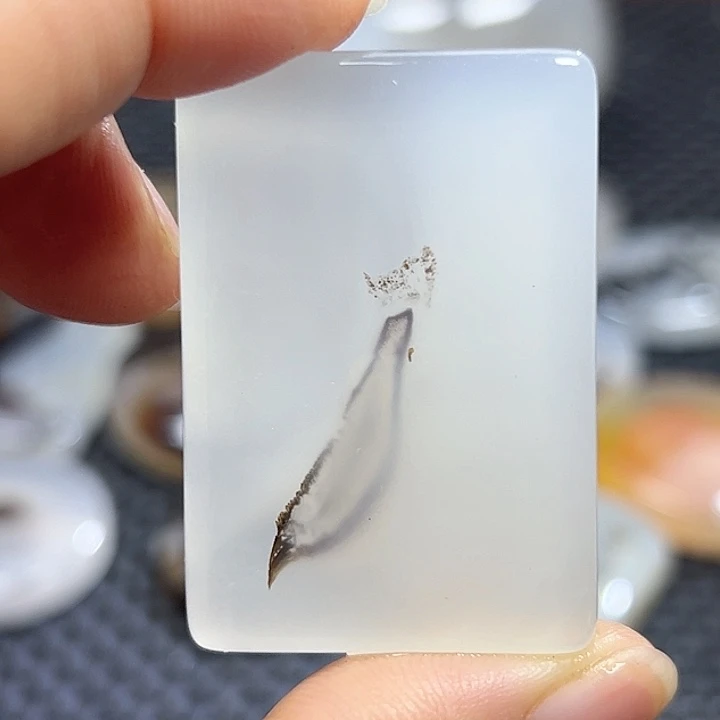 玛瑙/玉髓未镶嵌珠宝半成品