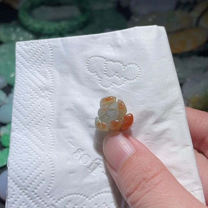 颈饰未镶嵌翡翠天