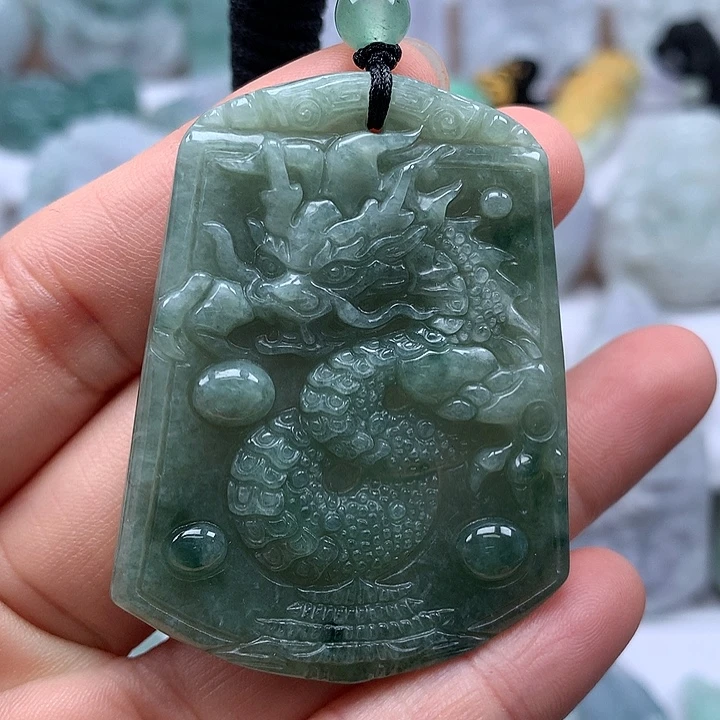 翡翠未镶嵌颈饰仿古龙行天下福利