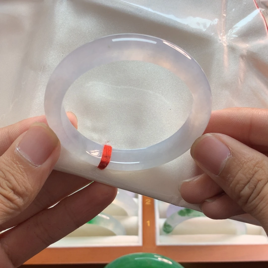 翡翠手镯未镶嵌正
