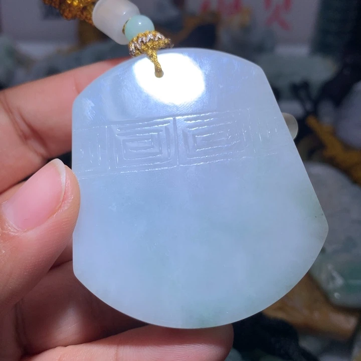 翡翠未镶嵌颈饰保真天然A货翡翠