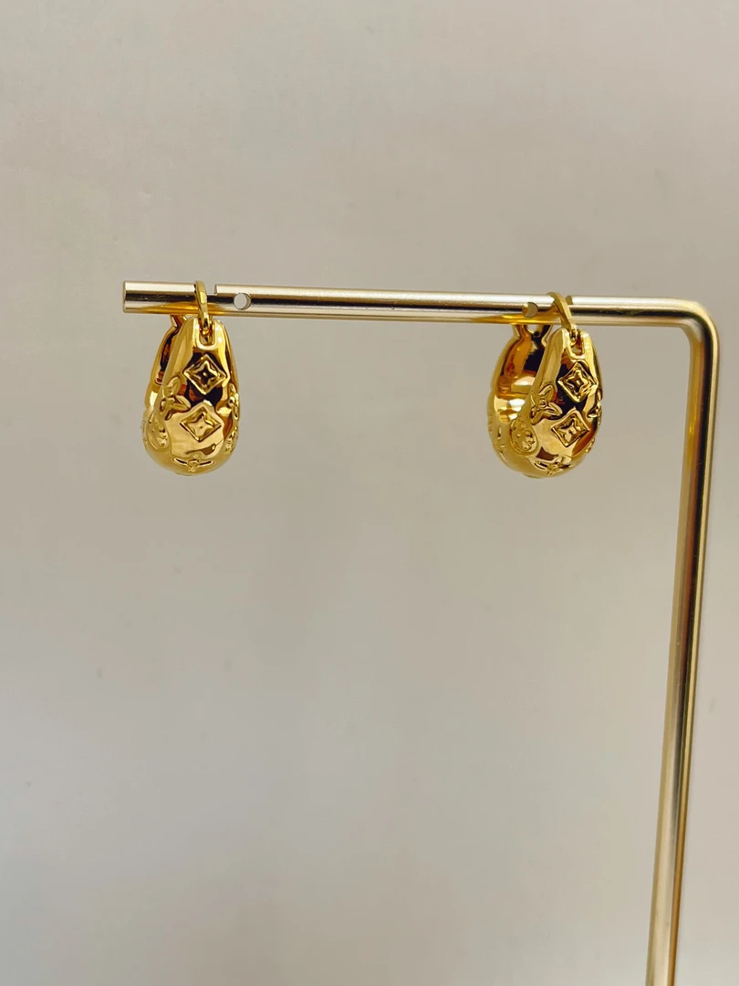 足金999压花四叶草耳包82