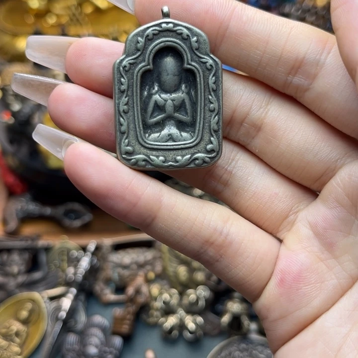 泥塑星****星闪价漏价一件