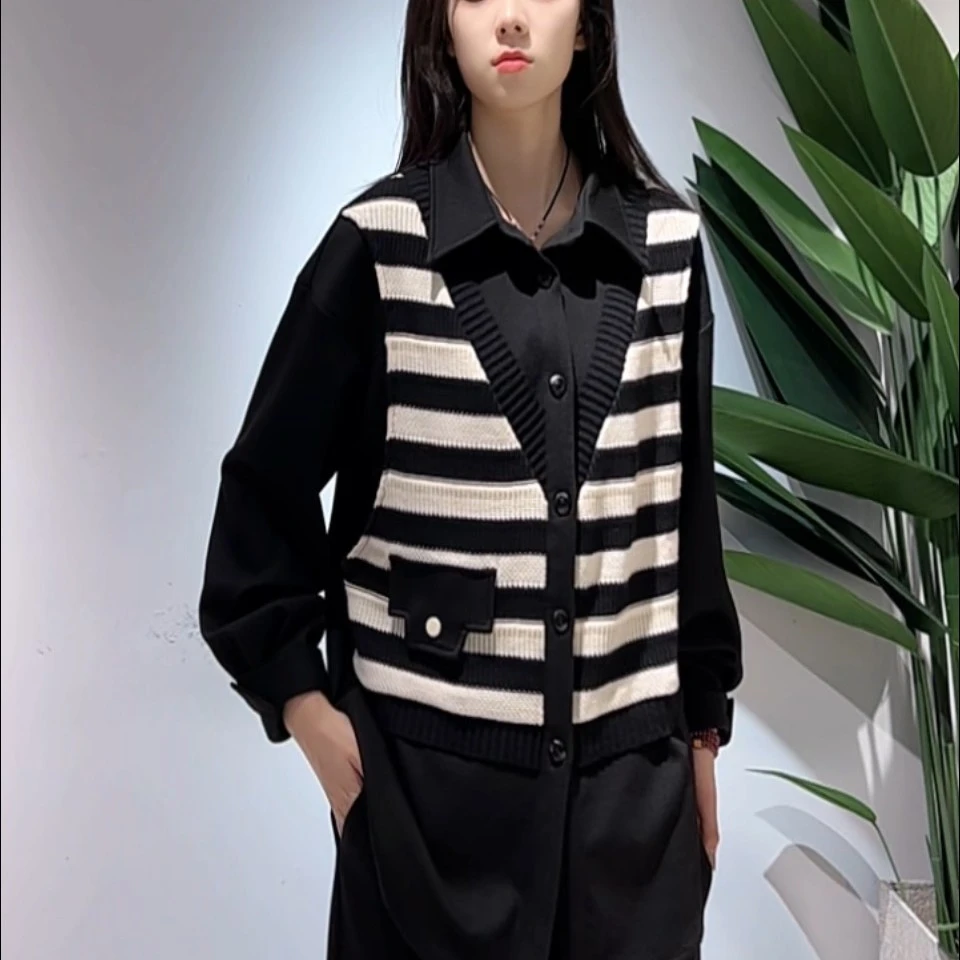 女士假两件马甲衬衫春装新款宽松休闲早春衬衣外套条纹款式