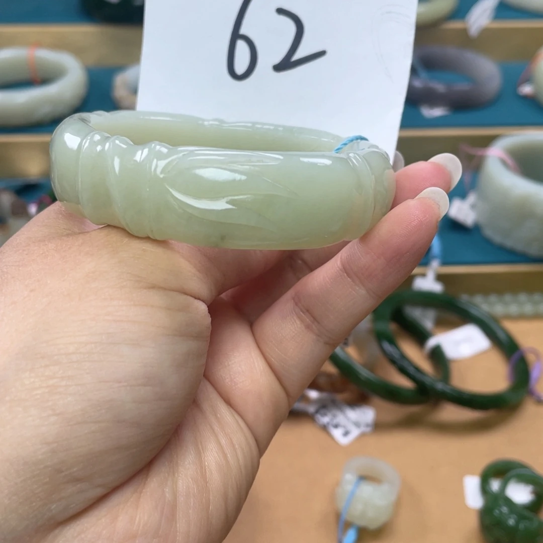 未镶嵌手镯和田玉圈口58