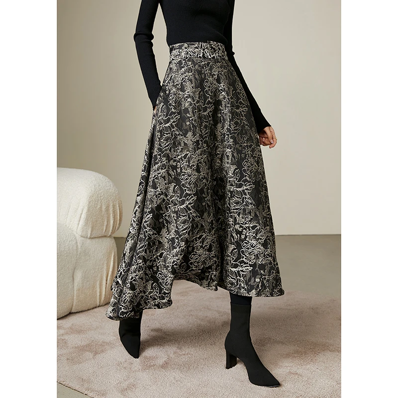 晚白秋新款时尚简约半裙气质印花通勤大摆半身裙25070907