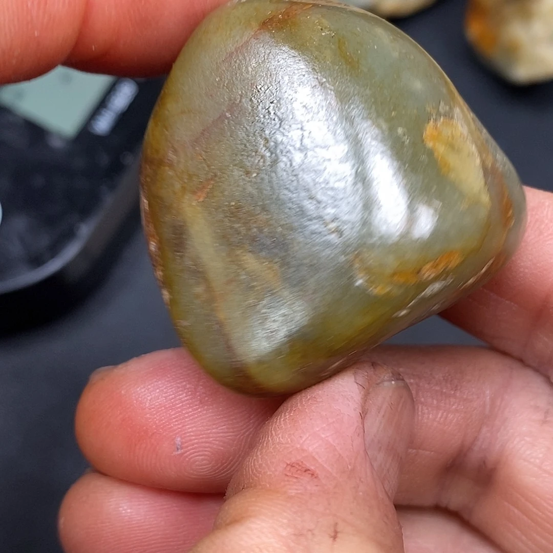 和田玉未镶嵌珠宝奇石