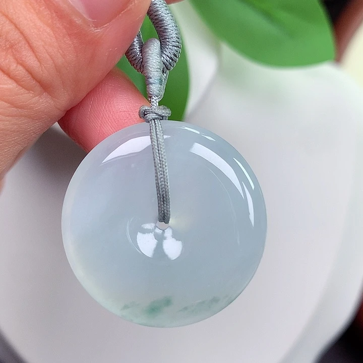 颈饰未镶嵌翡翠平安扣 28.7x5.0mm