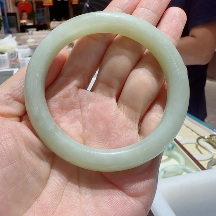 未镶嵌手镯和田玉373