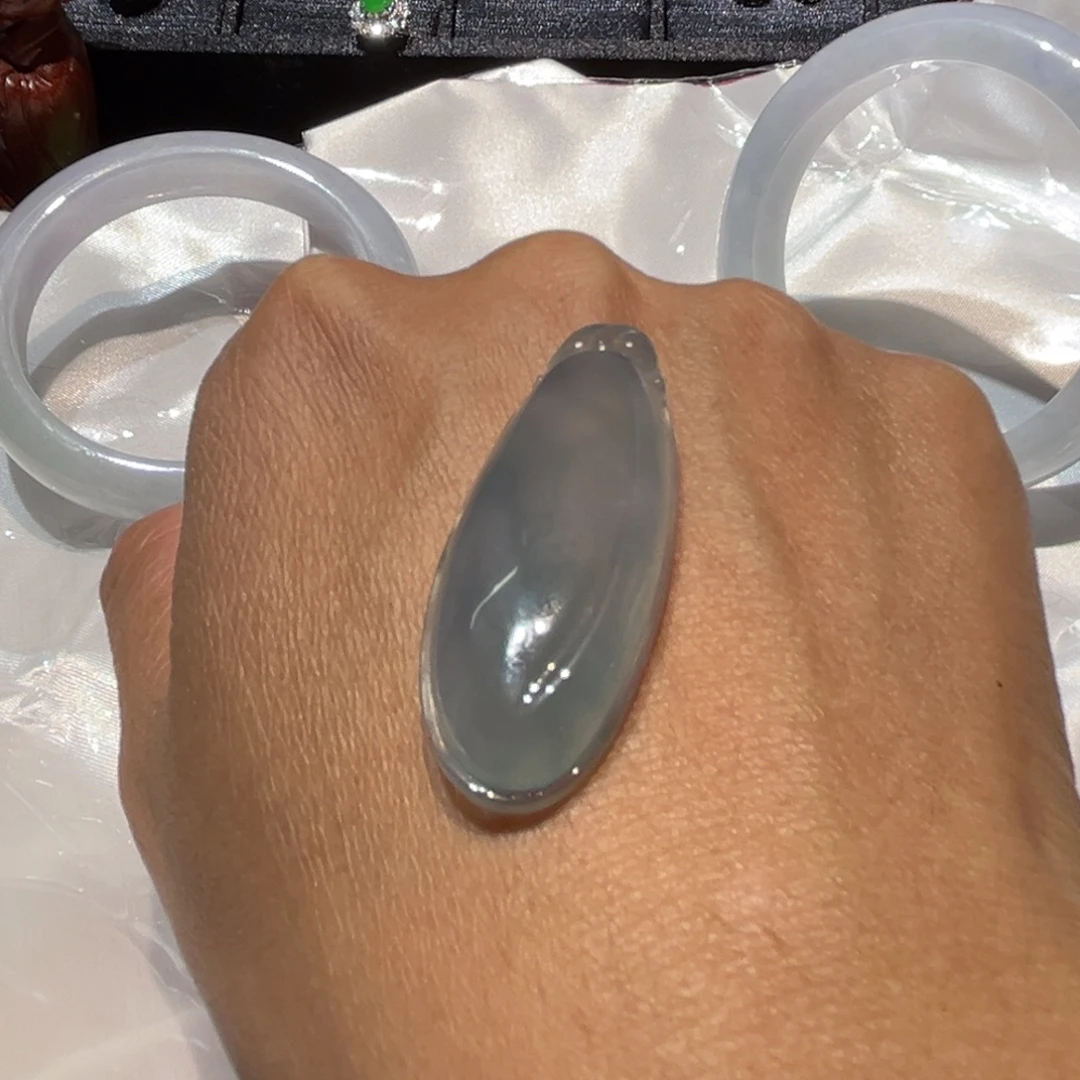 翡翠未镶嵌挂件缅甸翡翠