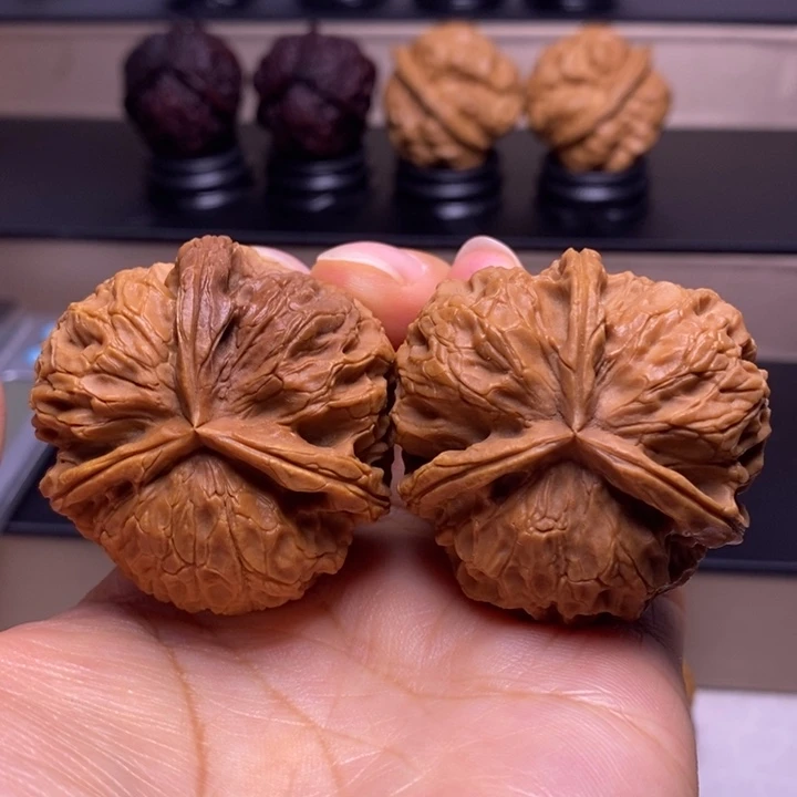 文玩核桃把件浪叠纹四楞62