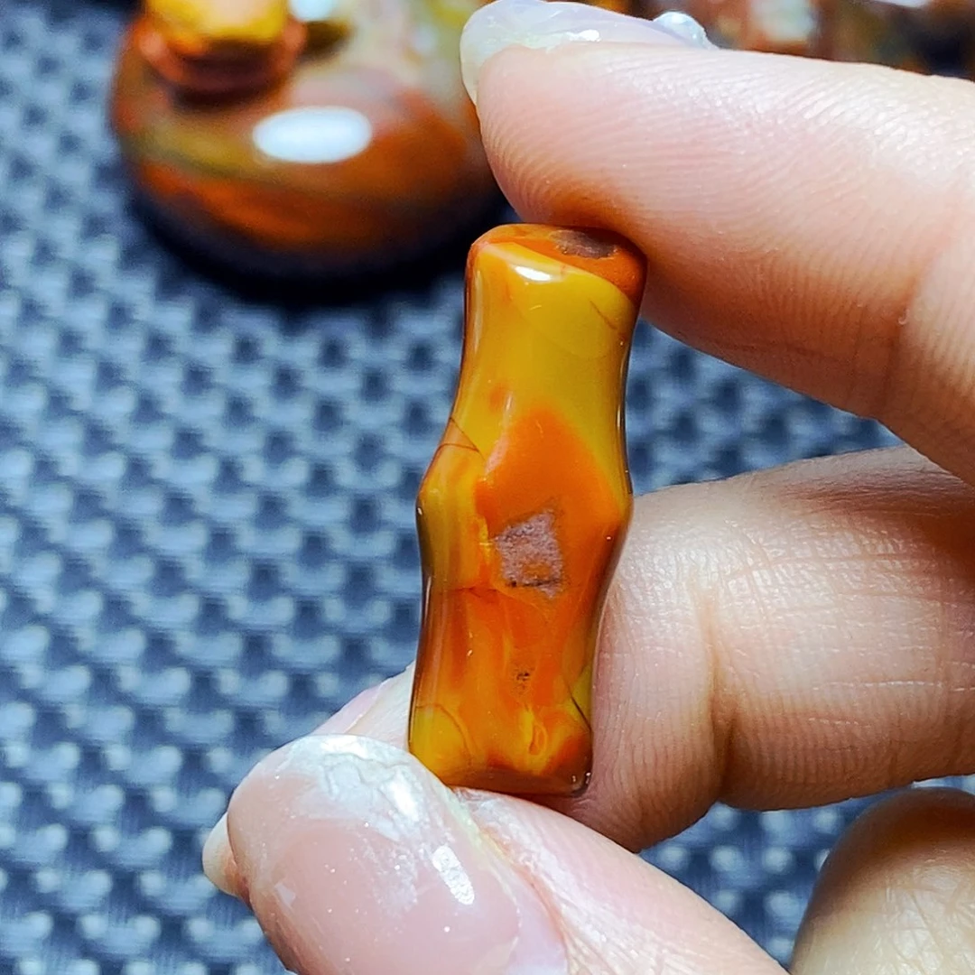 未镶嵌颈饰玛瑙/玉髓壹*哥