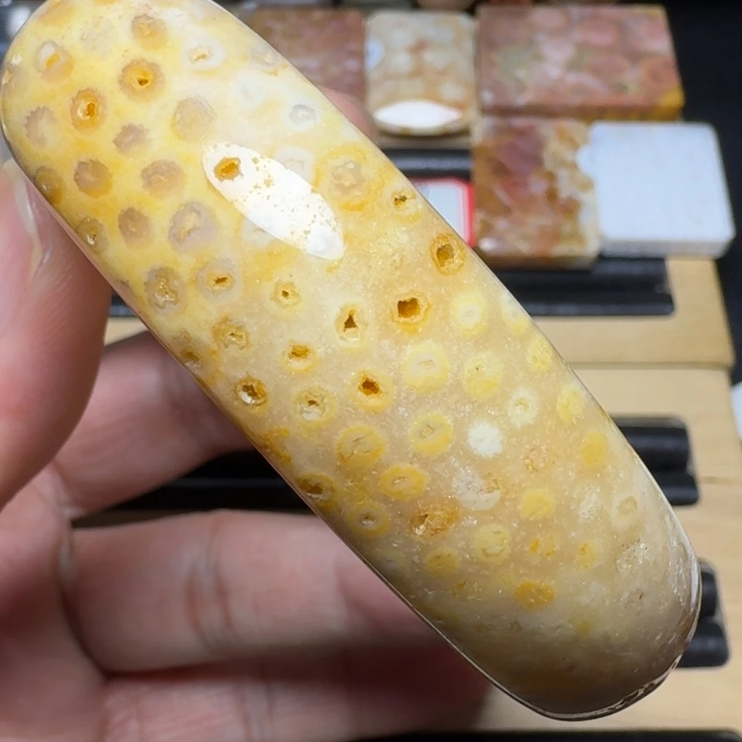 石英质玉纯天然色有机玉石未镶嵌62圈口